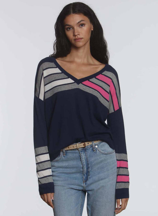 Broken Stripe Vee - Navy