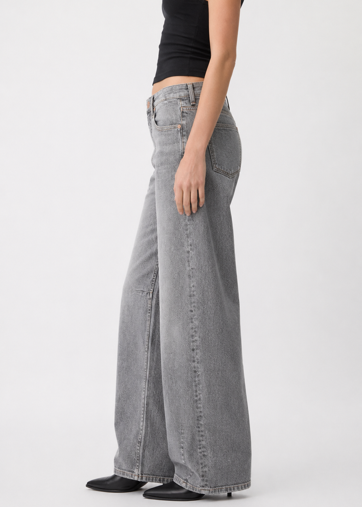 Kallie Relaxed Curve